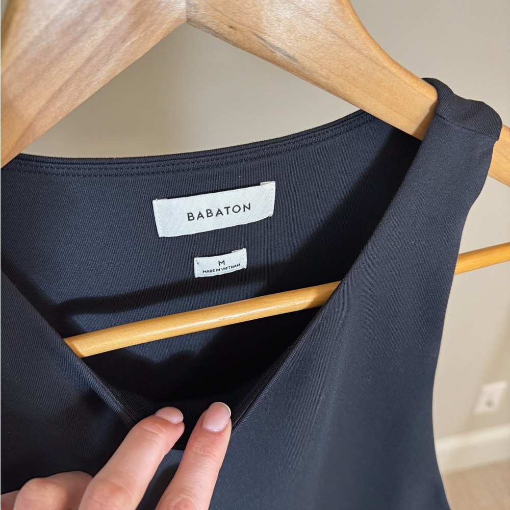 Aritzia Babaton Contour '90s Bodysuit